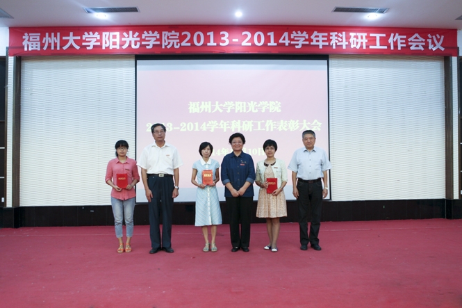 xc14101304.jpg